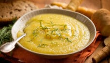 Passato di pastinaca e carote, un primo nutriente Passato di pastinaca e carote, un primo nutriente