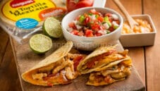 Quesadillas con pico de gallo, un delizioso street food