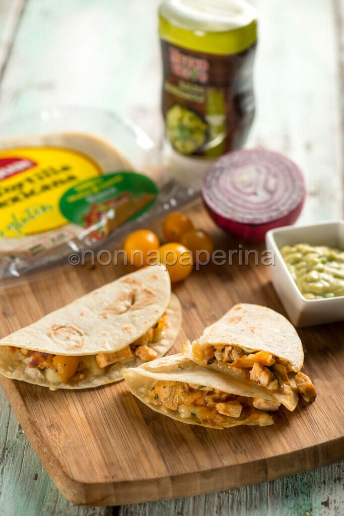 Quesadillas con pollo Quesadillas con pollo