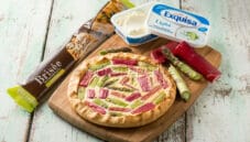Quiche con rabarbaro e asparagi, una ricetta sfiziosa