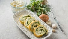 Rotolo di frittata con portulaca, una ricetta benefica Rotolo di frittata con portulaca, una ricetta benefica