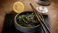 Agretti alla asiatica, un contorno aromatico