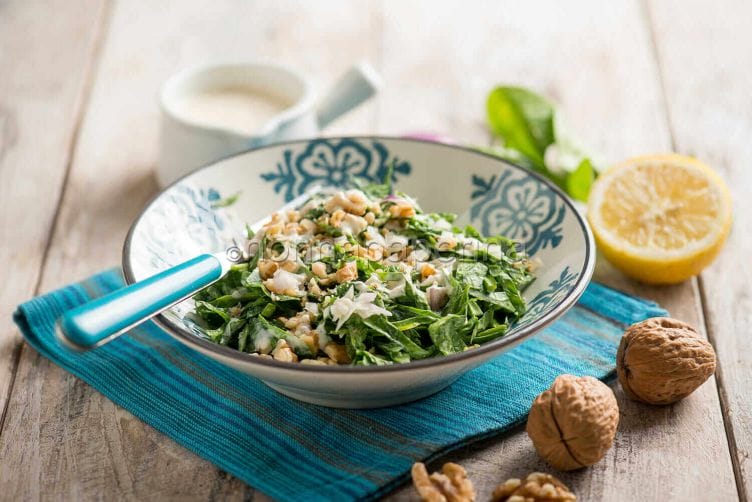 Insalata di spinaci, un contorno completo Insalata di spinaci