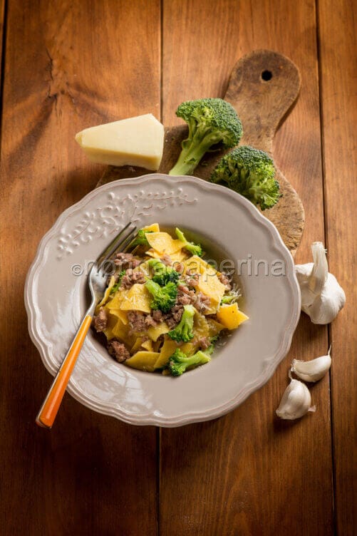 Malfatti con broccoli e salsiccia Malfatti con broccoli e salsiccia