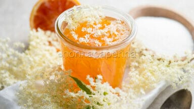 Marmellata di arance e fiori di sambuco