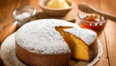 Bolo de fubà, un delizioso dolce brasiliano