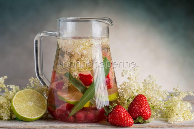 Limonata al sambuco