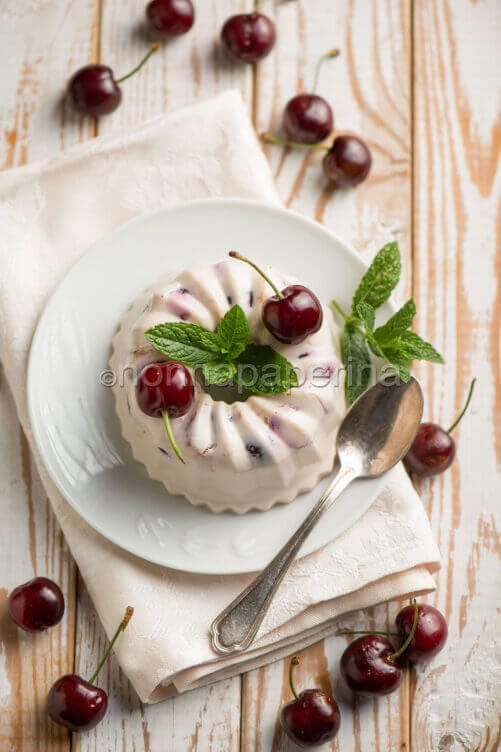 Panna cotta alle ciliegie