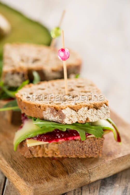 Tramezzino con barbabietola