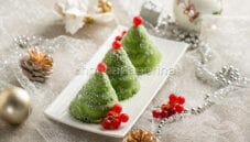 Alberelli di cioccolato bianco e vaniglia per Natale