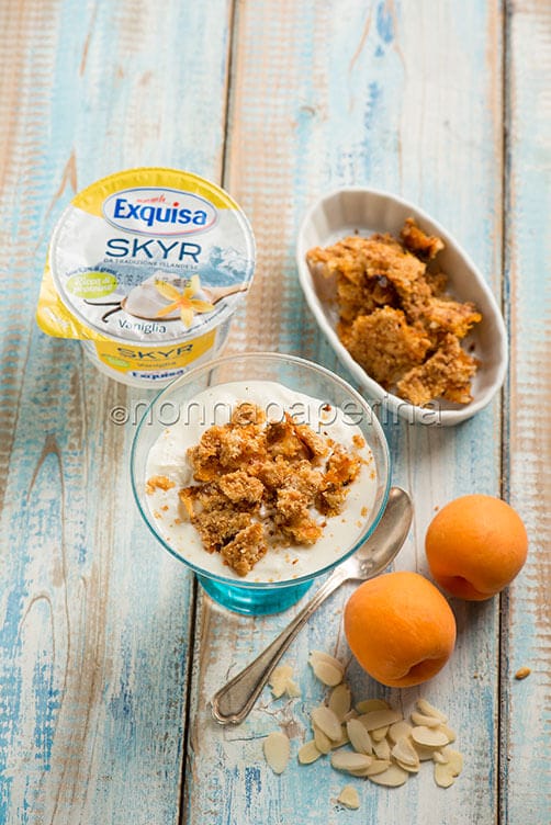 Crumble di albicocche