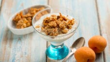 Crumble di albicocche, un dessert anglosassone