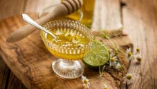 Dressing alla camomilla, una salsina multiuso