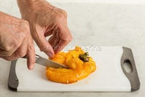 Spellare i peperoni cotti al forno