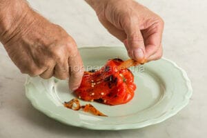 Spellare i peperoni in padella