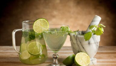 Acqua aromatizzata con lime e melissa