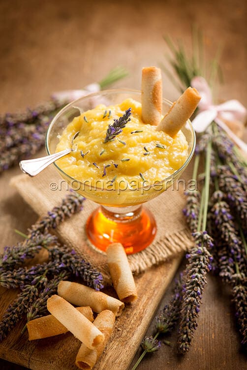 Crema pasticcera alla lavanda Crema pasticcera alla lavanda