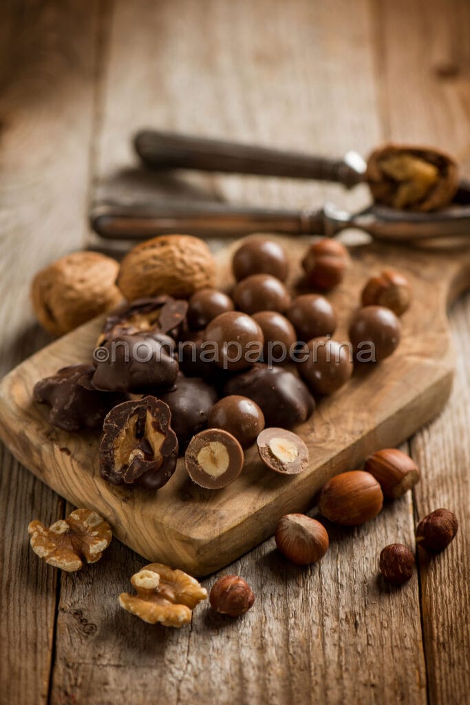 Bon bon di noci e nocciole