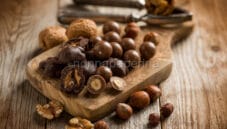 Bon bon di noci e nocciole, un carico di omega tre Bon bon di noci e nocciole, un carico di omega tre