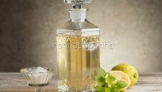 Sciroppo di melissa, una preparazione multiuso Sciroppo di melissa, una preparazione multiuso