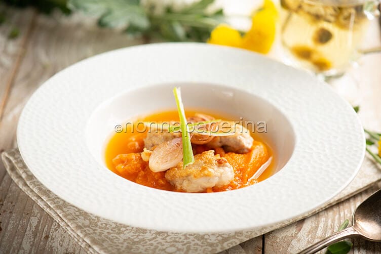 Brodo di tè al crisantemo con animelle, un piatto delicato Brodo di tè al crisantemo con animelle