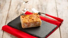 Lasagne al salmone, una ricetta per stupire i commensali Lasagne al salmone, una ricetta per stupire i commensali