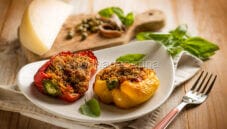Peperoni ripieni alla siciliana, un piatto che piace a tutti