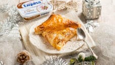 Sgonfiotti al formaggio e agrumi, un dolce corposo