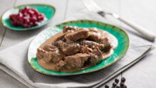 Spezzatino di cervo, un secondo tradizionale e rustico Spezzatino di cervo, un secondo tradizionale e rustico