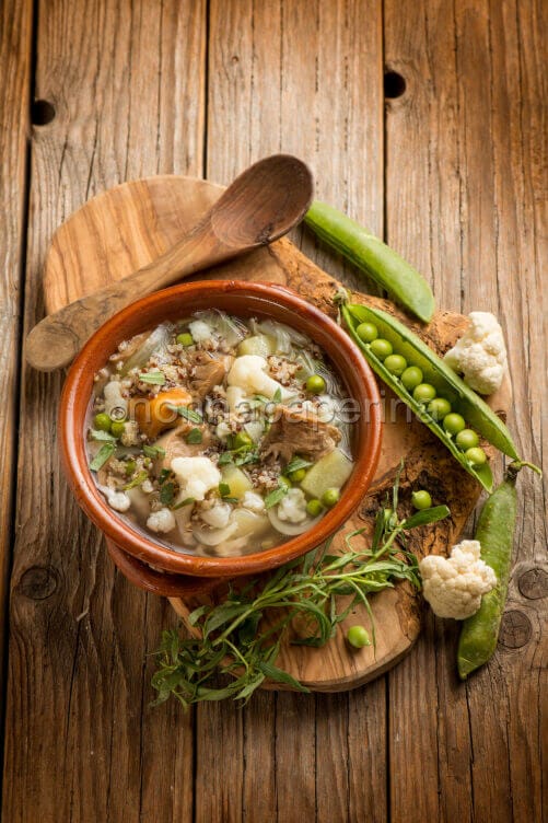Zuppa di quinoa al dragoncello