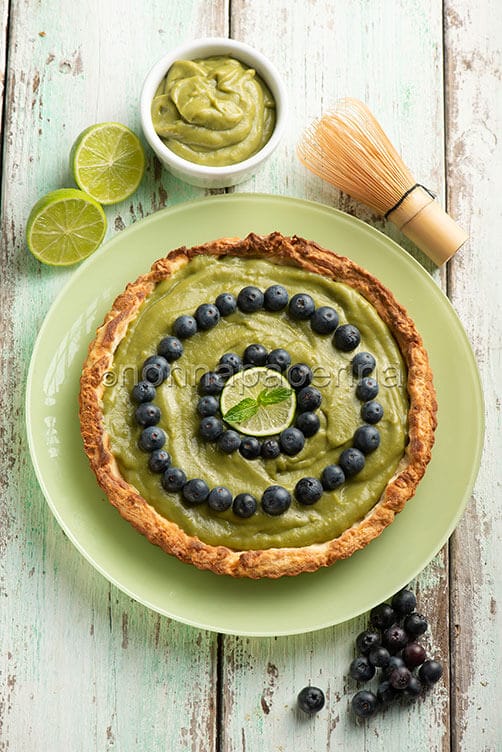 Crostata con crema al te matcha