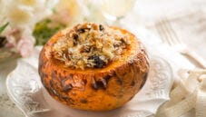 Il ghapama, la zucca ripiena della tradizione armena Il ghapama, la zucca ripiena della tradizione armena