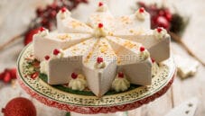 Mousse di guava, un dolce esotico per Natale Mousse di guava, un dolce esotico per Natale