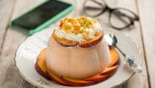 Mousse di pesca, un dolce adatto ad ogni occasione Mousse di pesca, un dolce adatto ad ogni occasione