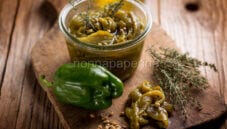 Peperoni in conserva, una preparazione multiuso Peperoni in conserva, una preparazione multiuso