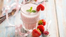 Frappè al tè matcha rosa, un a bevanda diversa dal solito