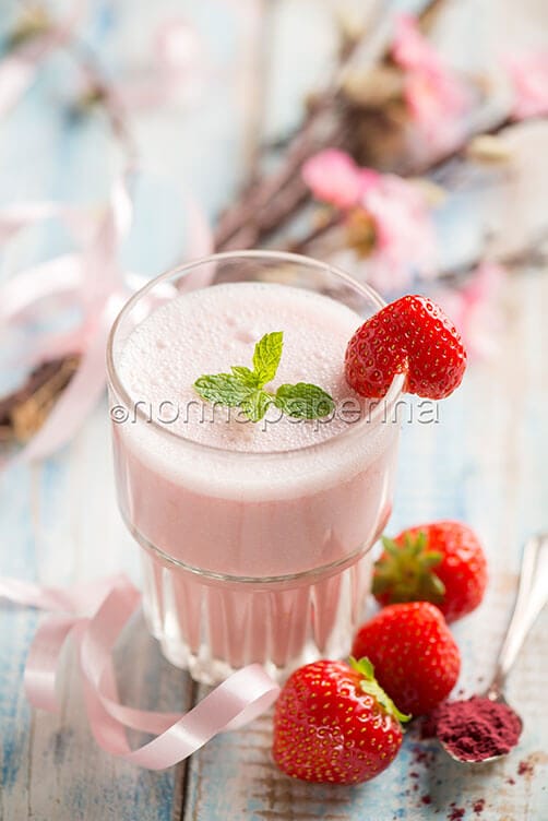 Frappe al te matcha rosa