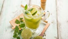 Tè matcha freddo, una bevanda rinfrescante