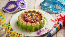 Charlotte con cream cheese al cioccolato per Carnevale