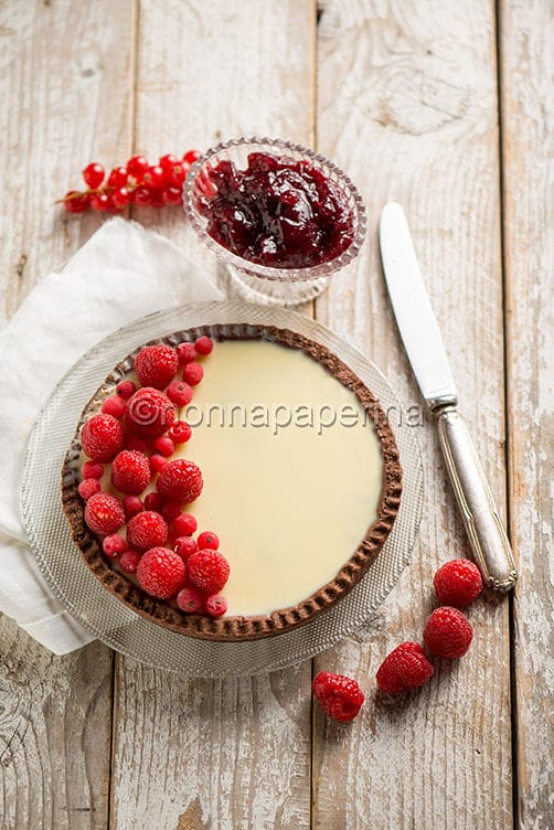 Frolla al cacao con lamponi