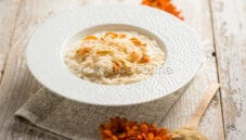 Risotto con fiori di calendula, un primo piatto floreale
