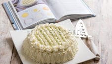 Torta chantilly al pistacchio, un dolce classico rivisitato