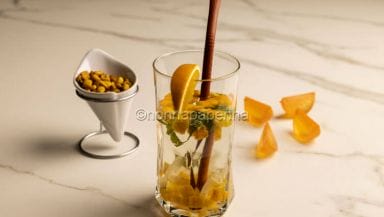 Acqua aromatizzata con zenzero e arancia
