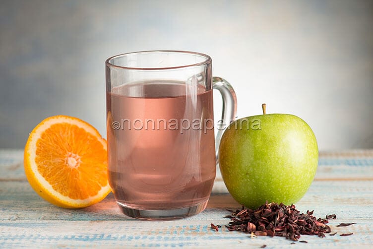 Acqua detox con ibisco Acqua detox con ibisco