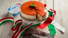 Cheesecake ai peperoni e olive, una variante salata