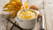 Crema pasticcera con Mano di Buddha, una variante speciale