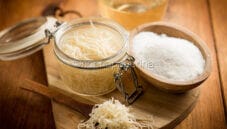 Rafano sott’aceto, ideale per insaporire carne e pesce