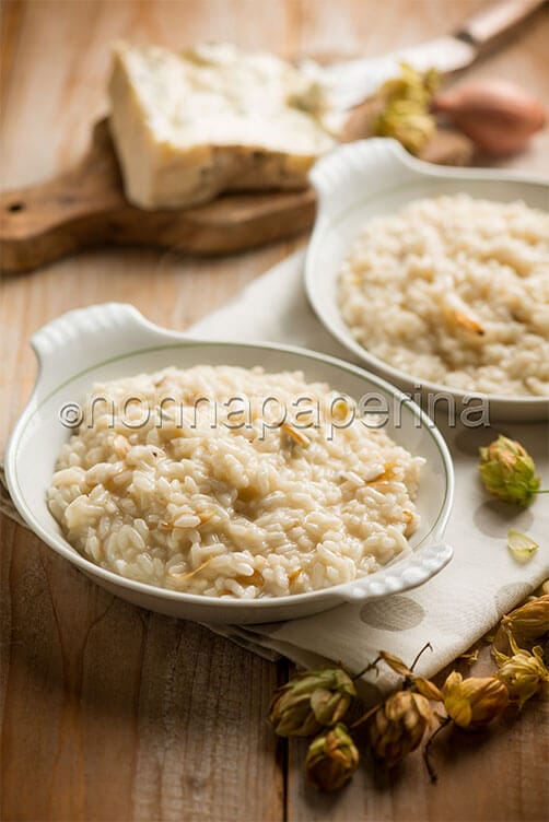 Risotto con luppolo e gorgonzola Risotto con luppolo e gorgonzola