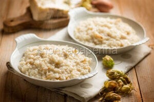 Risotto con luppolo e gorgonzola Risotto con luppolo e gorgonzola