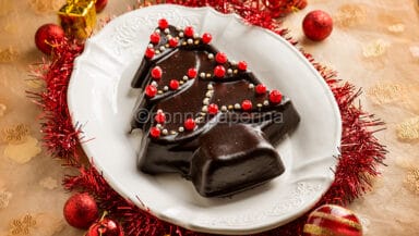 Albero di Natale ricoperto di cioccolato